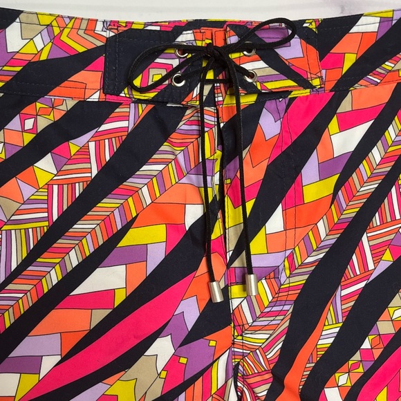 Mr. Turk Geometric Ribbon Pattern Swim Shorts - Picture 3 of 8